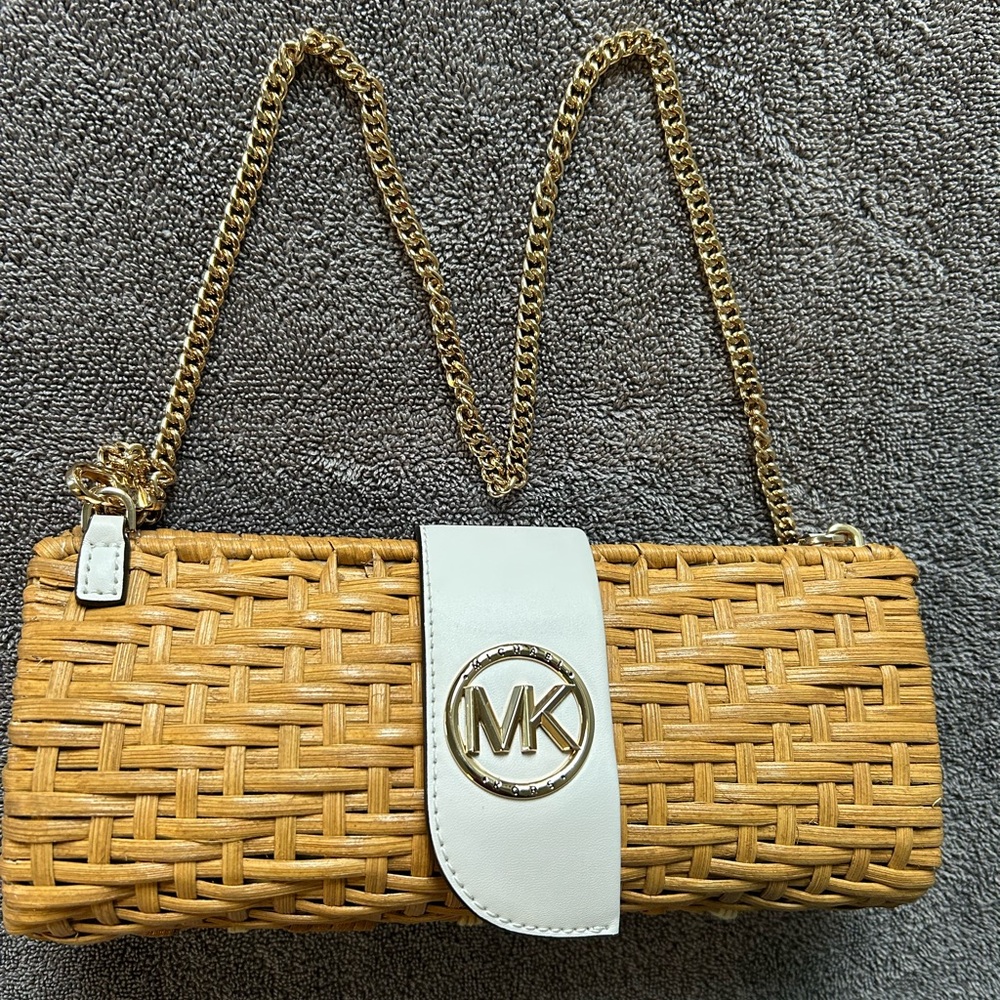 MK Malibu Clutch